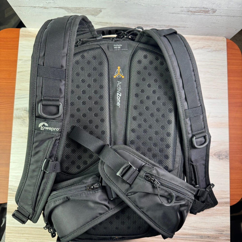 Lowepro ProTactic 350 AW Camera Backpack Black ActivZone Laptop Compartment - Picture 2 of 15